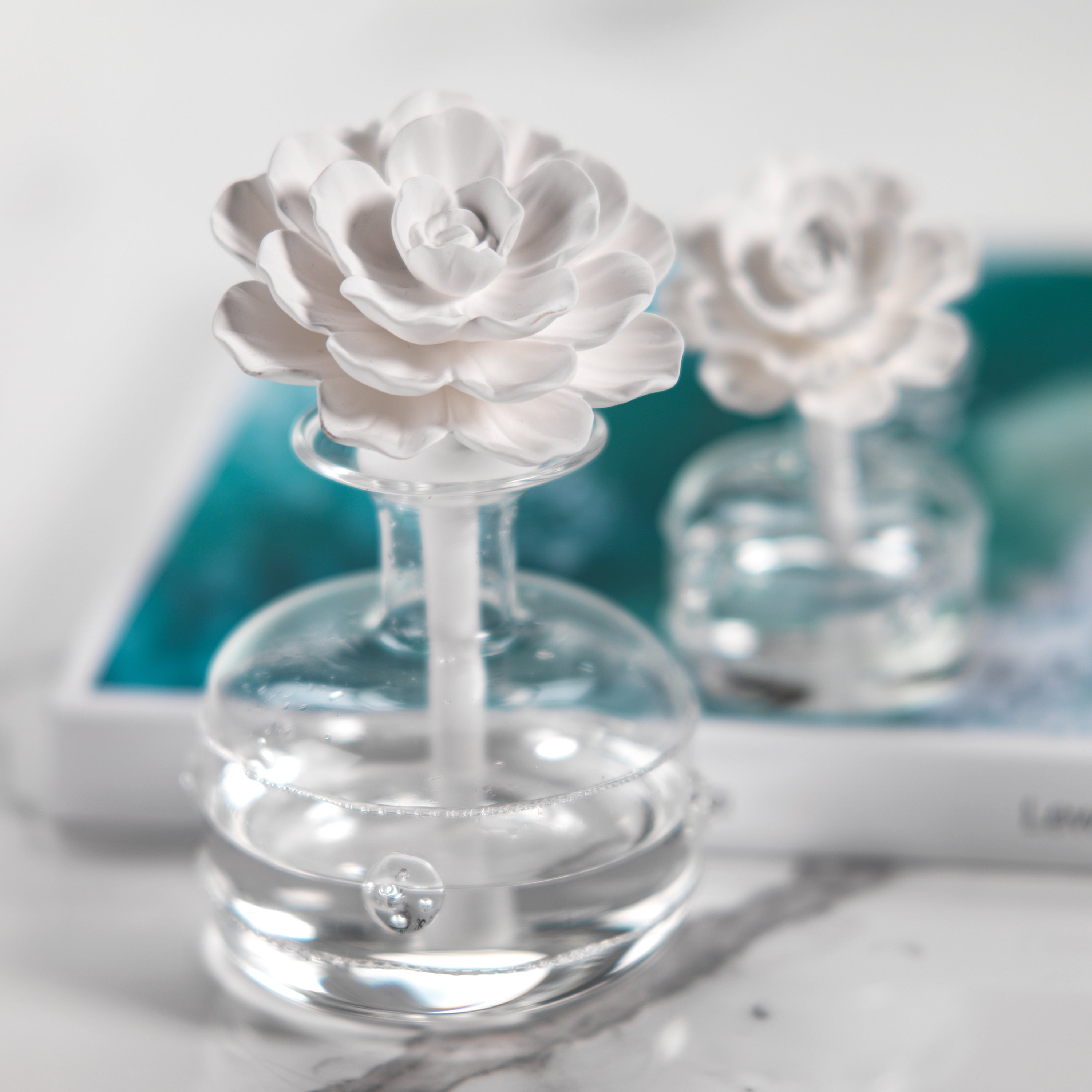 Image of Grand Casablanca Porcelain Diffuser, White Rose