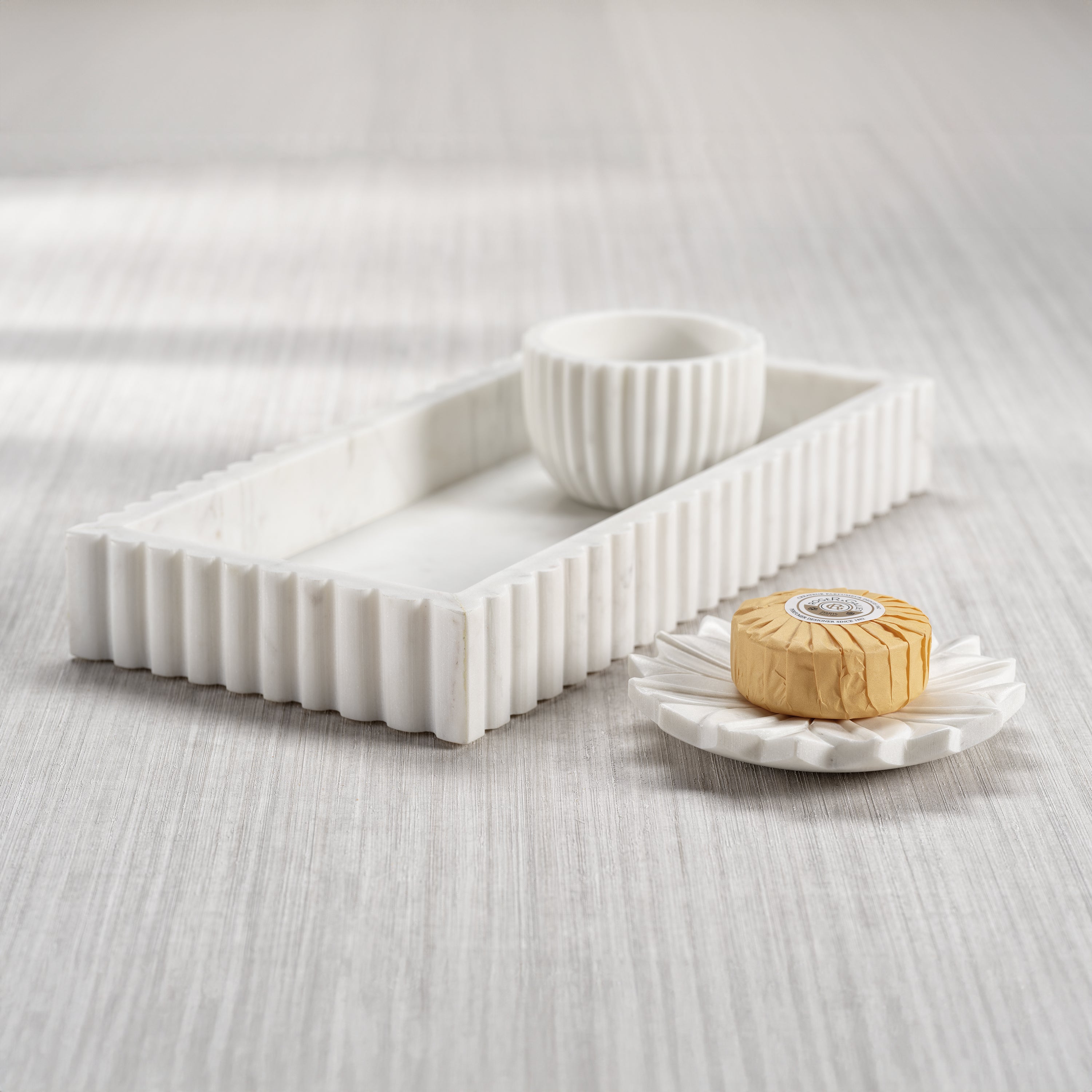 Image of Camogli Scalloped Marble Tray