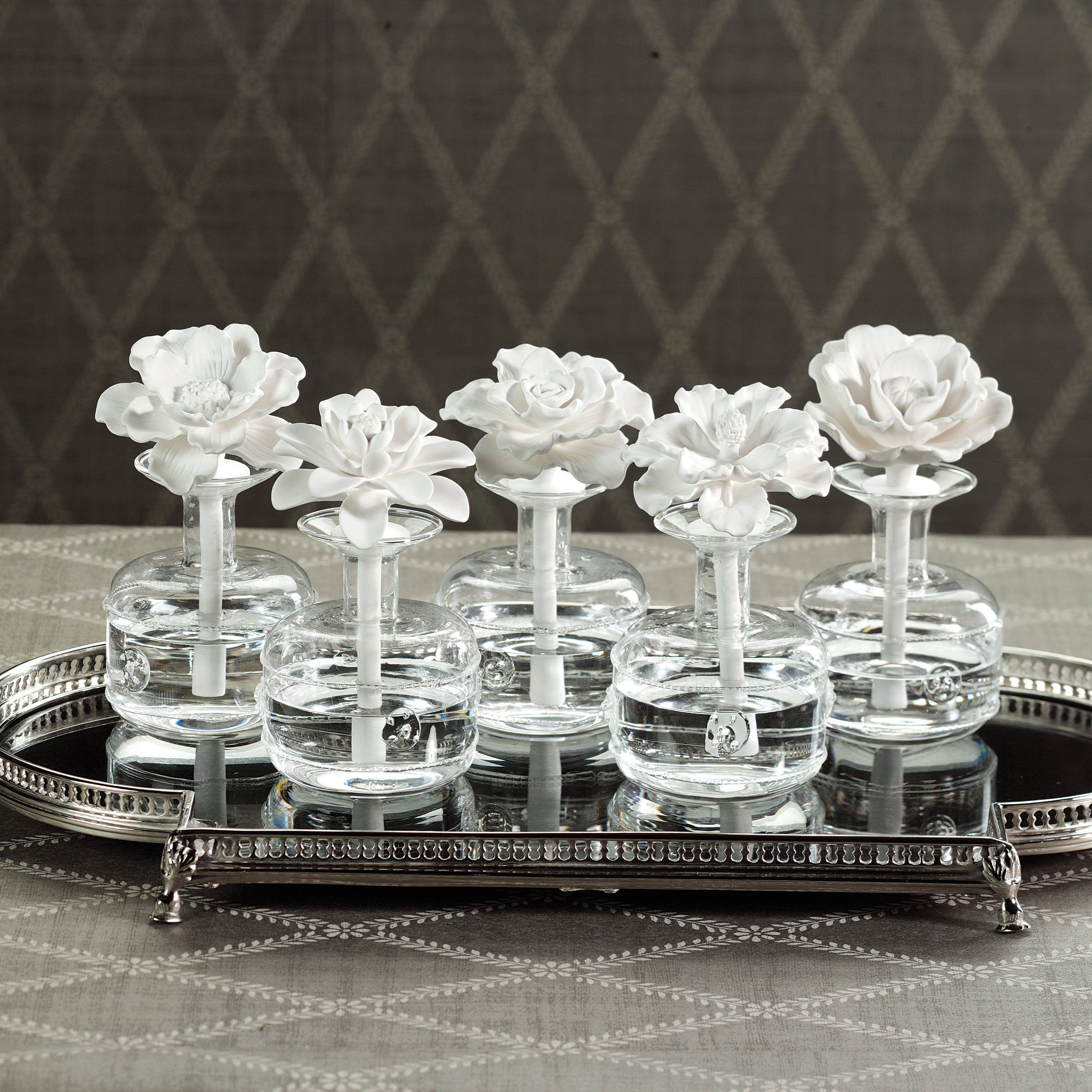 Image of Grand Casablanca Porcelain Diffuser, Casablanca Lily