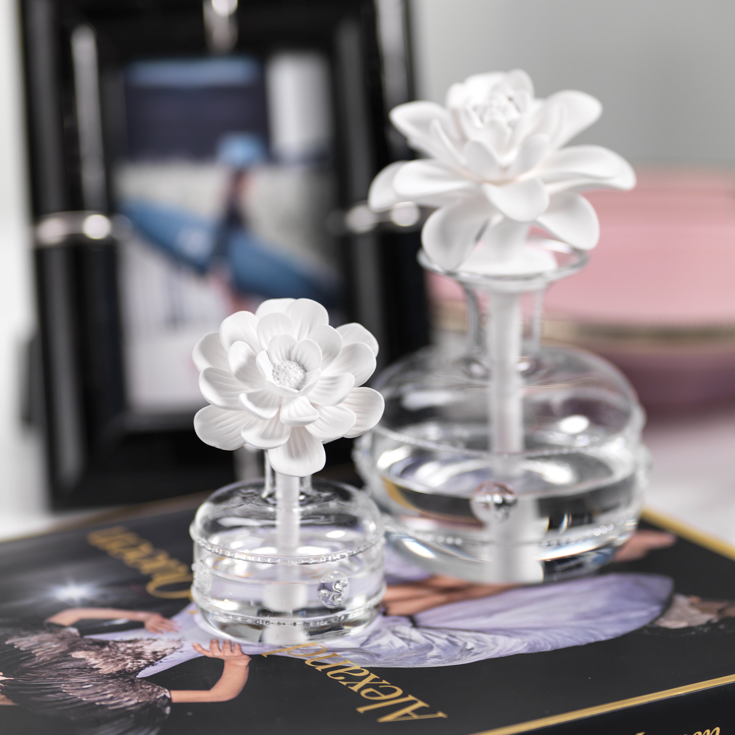 Image of Mini Grand Casablanca Porcelain Diffuser,  Fleur d' Oranger