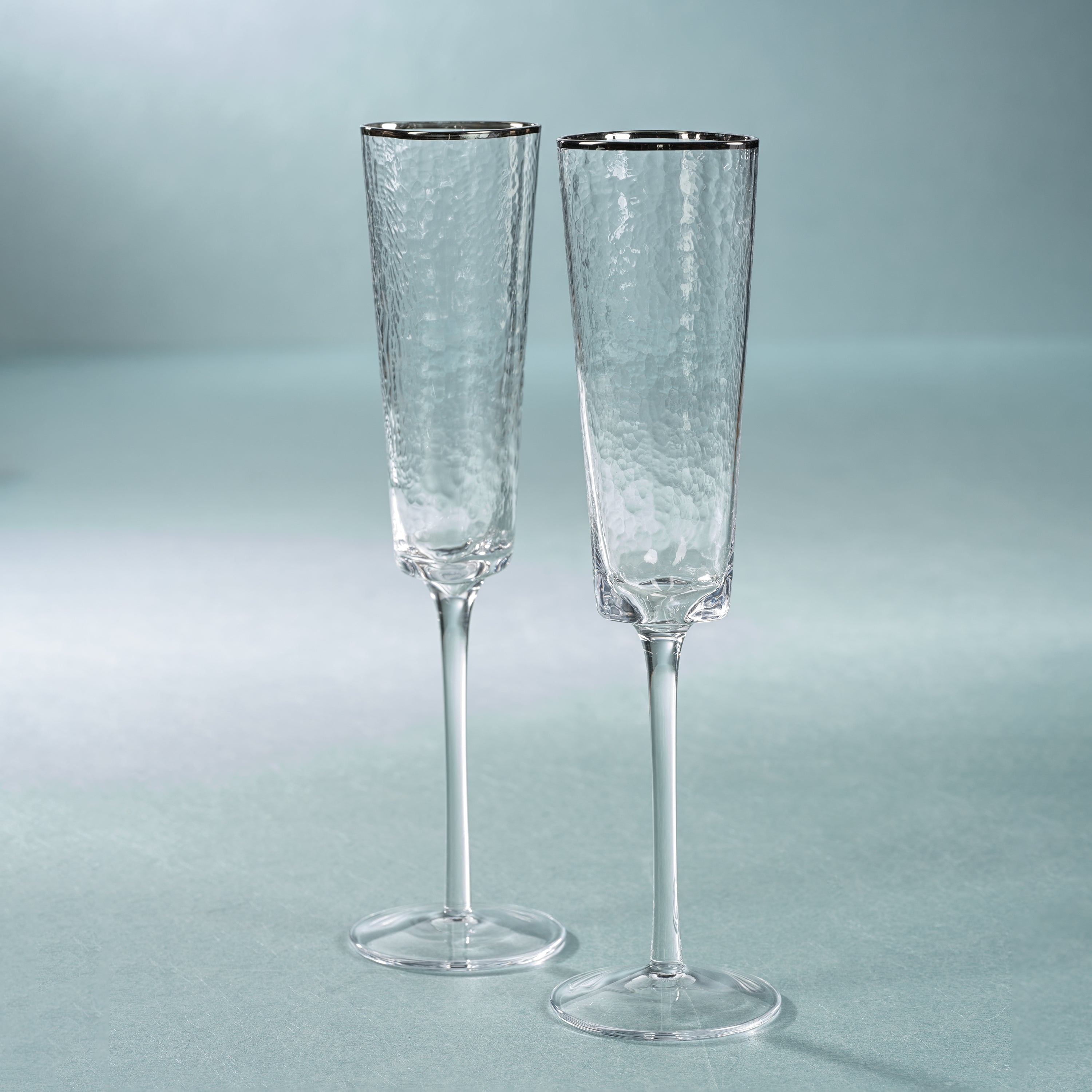 Image of Aperitivo Hammered Champagne Flutes with Platinum Rim