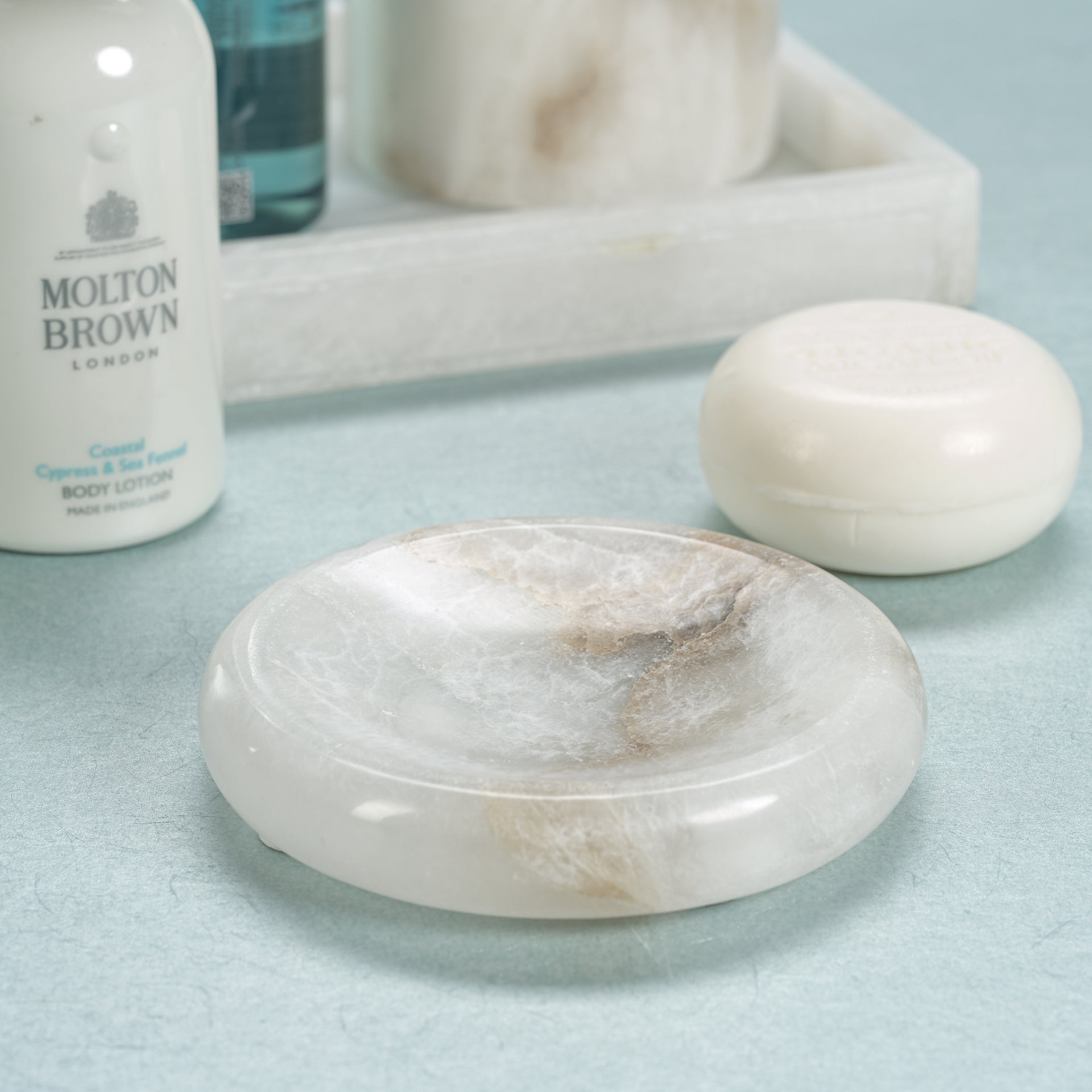 Côte d'Azur Alabaster Round Soap Dish